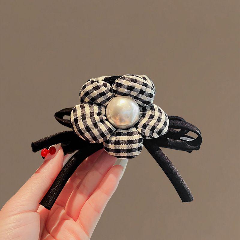 

1pc Korean style hair accessories, small fragrance style, grab clip style, light luxury, shark clip at the back of the head
