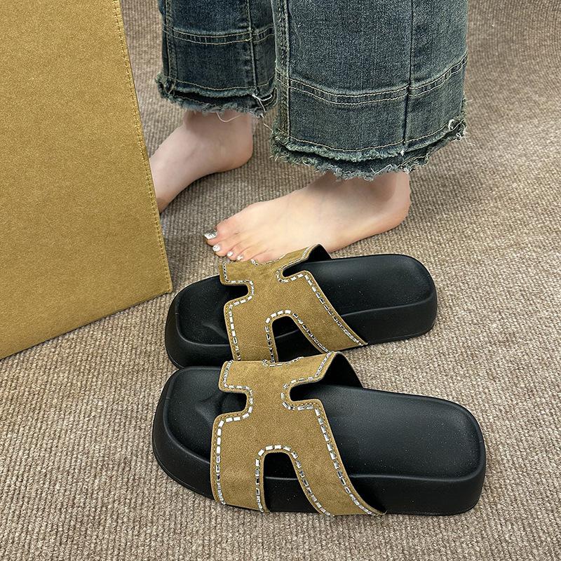 

Британские тапочки женские для улицы 2025 весна новые ретро мода универсальные маленькие толстая подошва повседневные шлепанцы 40