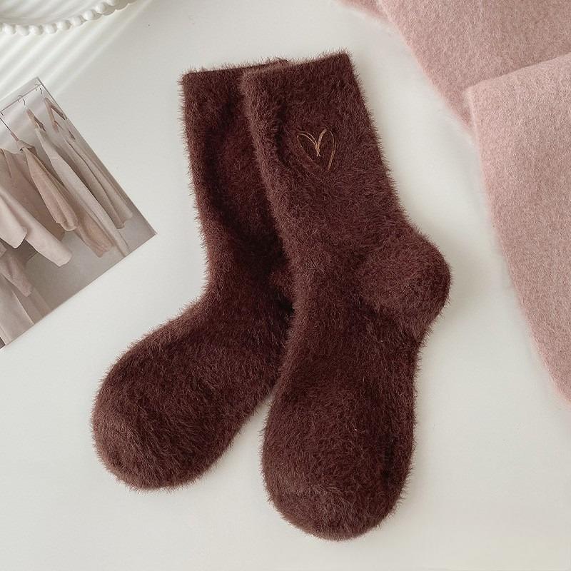 

1/5/10 пар Милые Уютные Пушистые Носки из Норкового Бархата Осень Зима Трикотаж Утолщенные Плюшевые Теплые для Сна Дома Пушистые Белые Носки в форме Сердца 1Pairs коричневый