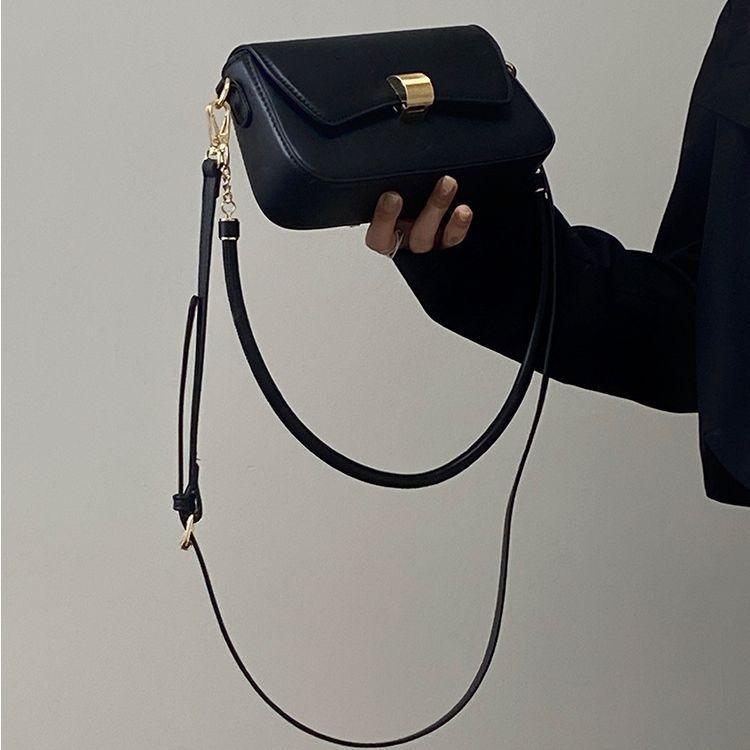 Large Capacity Bag for Women New Fashion Commuter Versatile Shoulder Bag High-End Baguette Bag Underarm Crossbody Bag