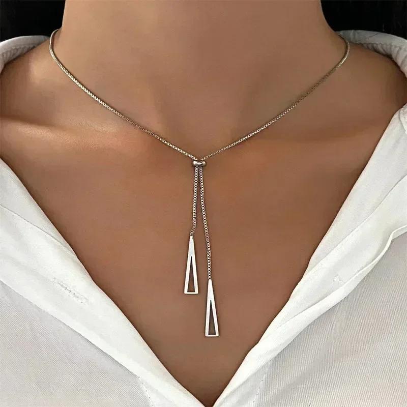 New Unique Simple Flower Long Rope Necklace Women Hollow Flower Pendant Necklace Adjustable Knot Sweater Chain Party Jewerly