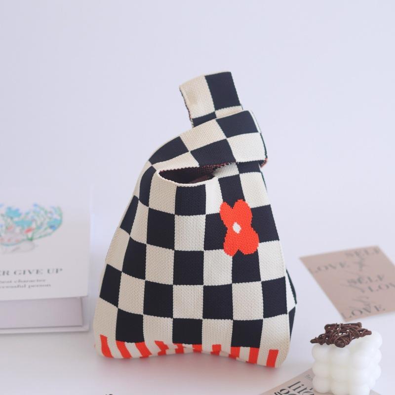 Ins Internet celebrity handbag women's knitted wool bucket bag Japanese and Korean version versatile hand carry casual tote bag box lunch bag