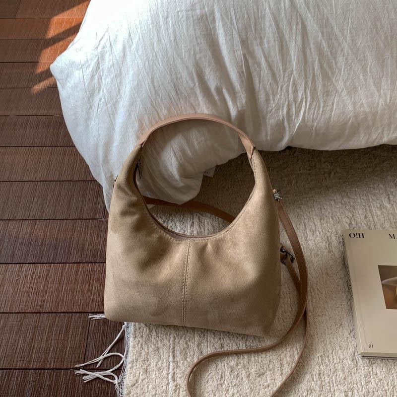 Versatile foreign style niche design dumpling bag 2025 fashion trendy girl new casual retro popular messenger bag bag