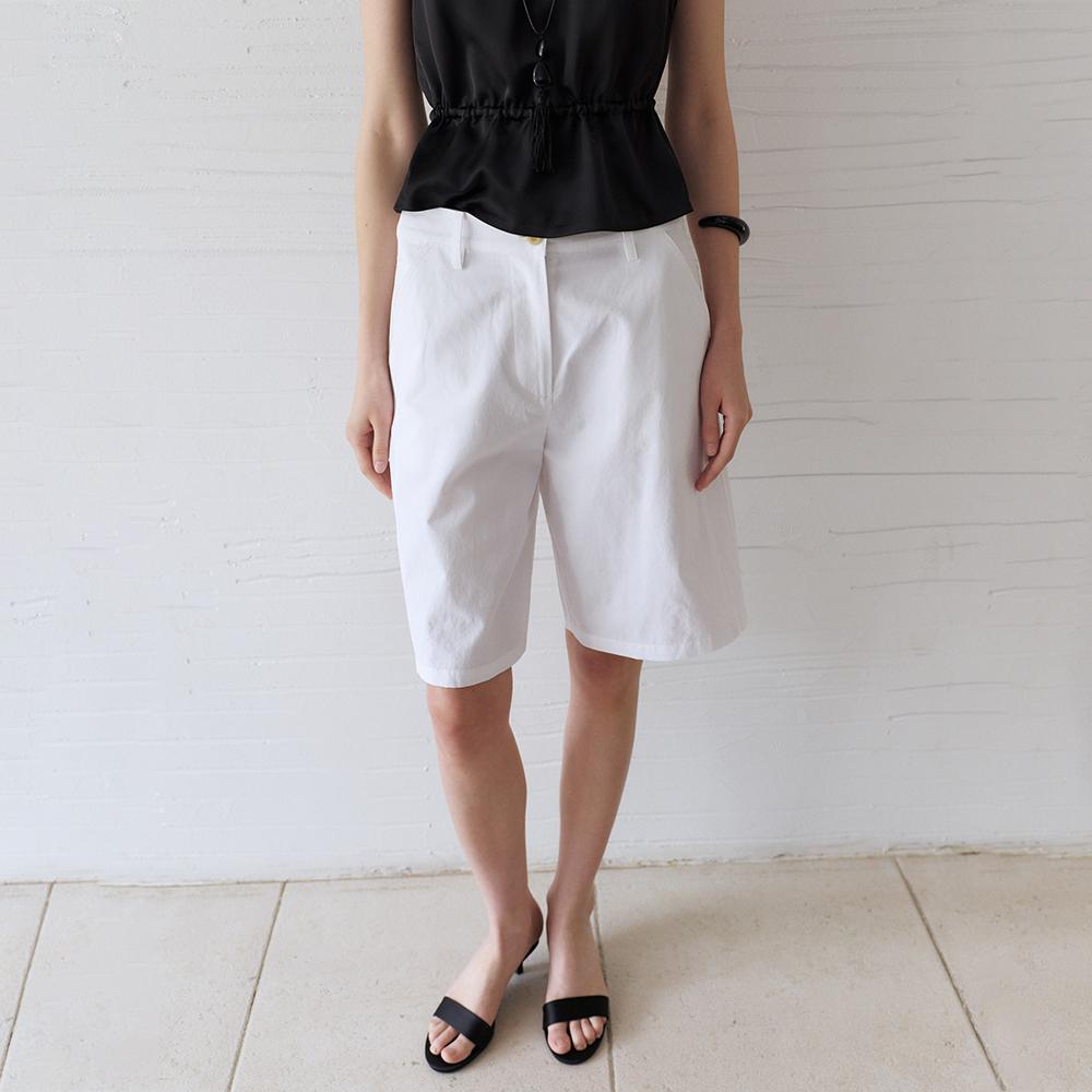 NOEUD Stitch-Line Bermuda Pants (Ivory)