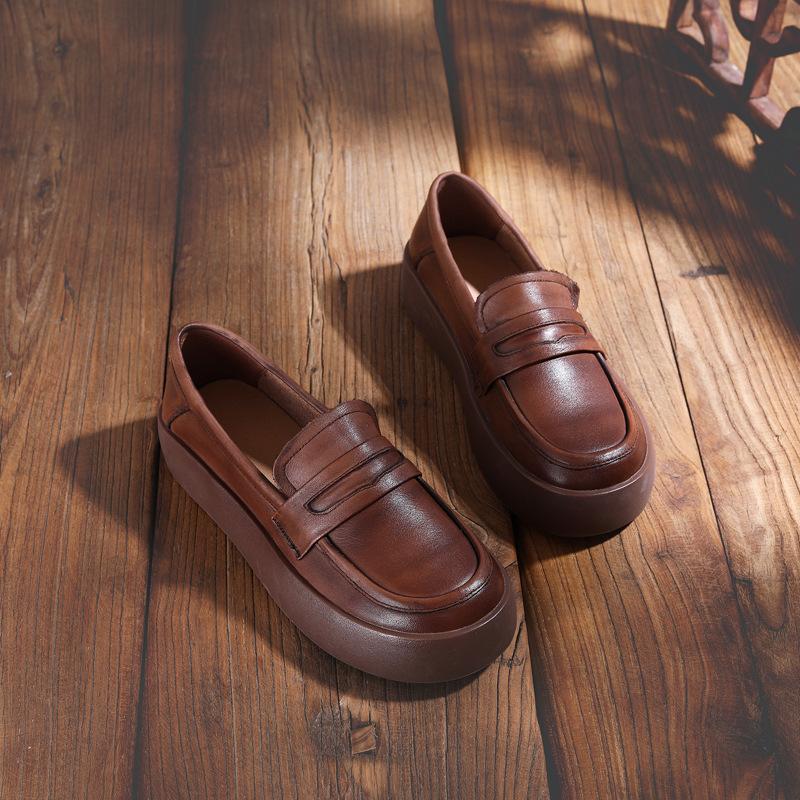 

Первый слой лоферов из коровьей кожи для женской коллекции весна-осень 2025, новая модель туфель на одной педали с мягкой подошвой, маленькие кожаные туфли в ретро британском стиле 40