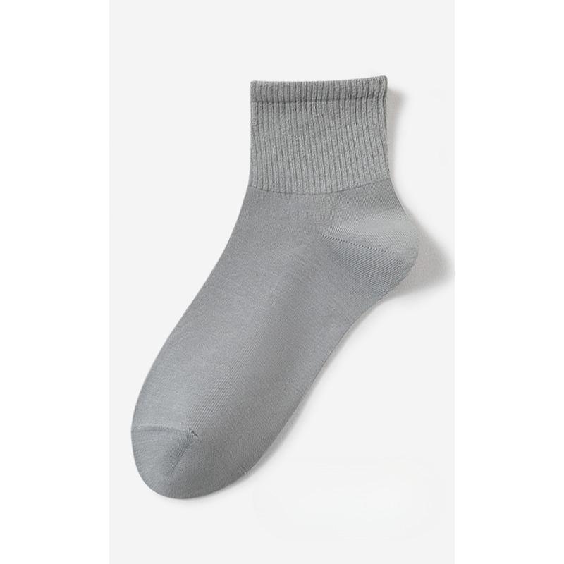Men's Spring and Summer Pure Cotton Mid-calf Socks Solid Color Boneless Sewn Antibacterial Short Socks Men's Short Calf Cotton Socks
