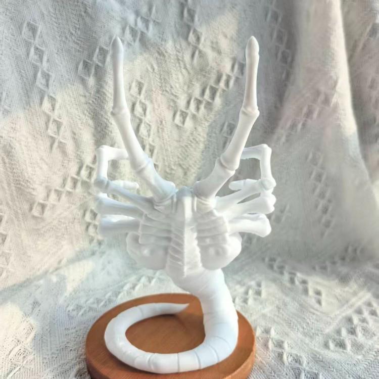 Alien Facehugger Phone Holder