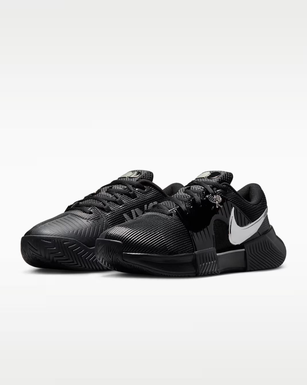 IQ6077-001 Nike GP Challenge 1.5