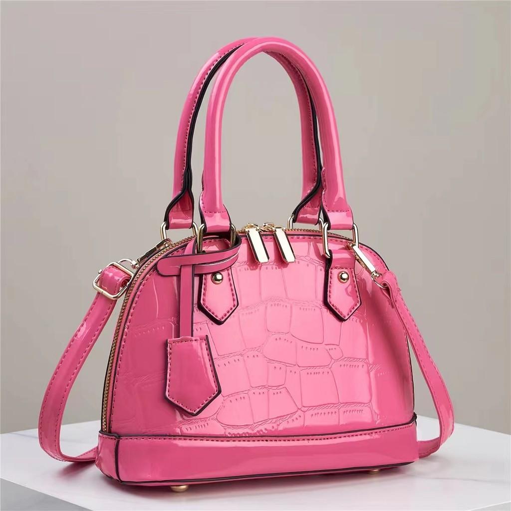 Solid Pu Color Shell Shaped Handbag With Mobile Card Pouches For Outings Casual