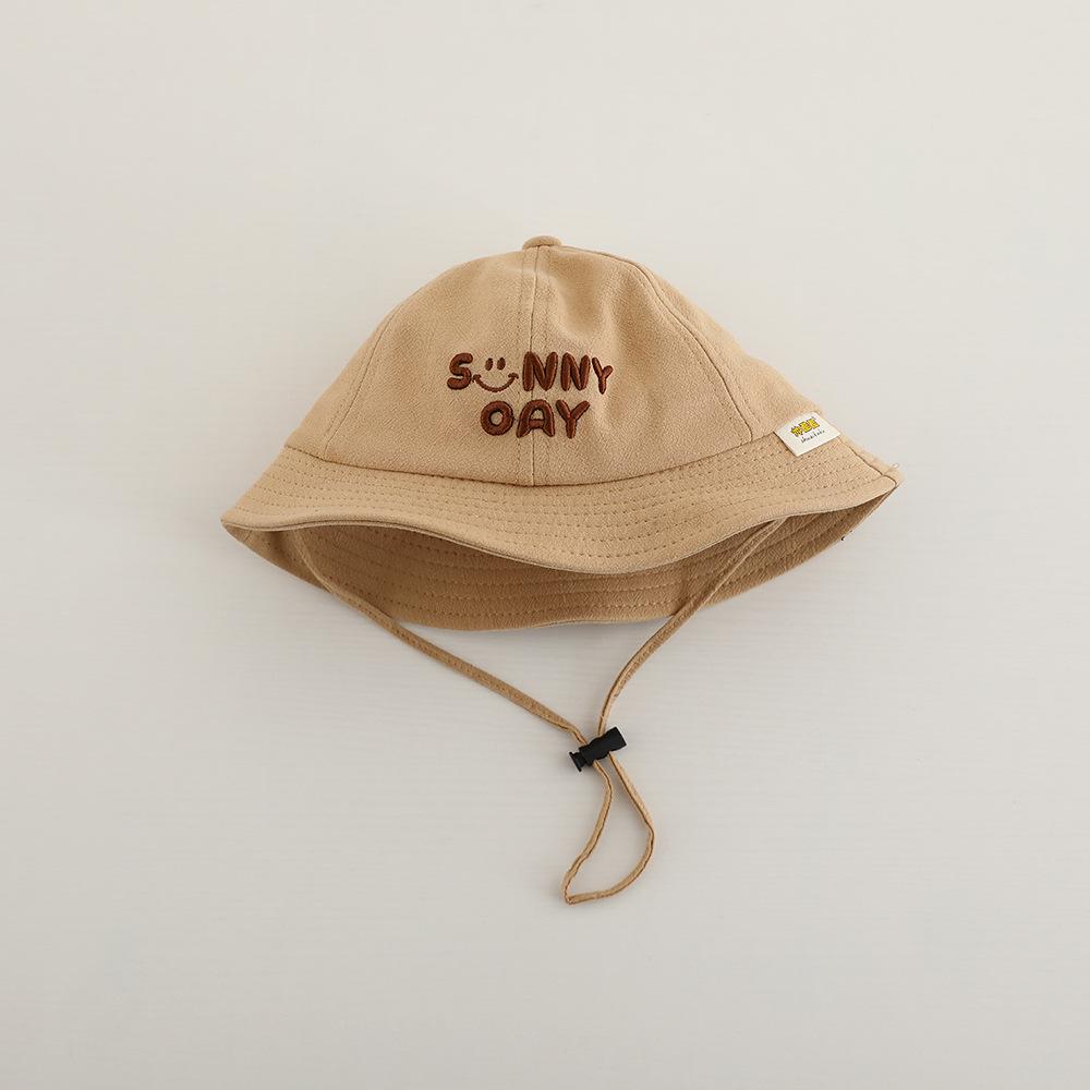 Kids Embroidered Letter Bucket Hat Wide Brim Sun Protection Cap With Windproof Strap For Spring Autumn Outdoor
