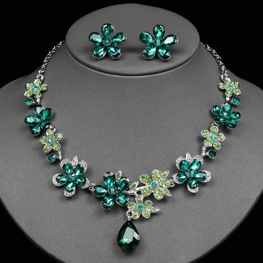 Exquisite Flower Pendant Necklace Genteel Temperament Women Jewelry Set Dating