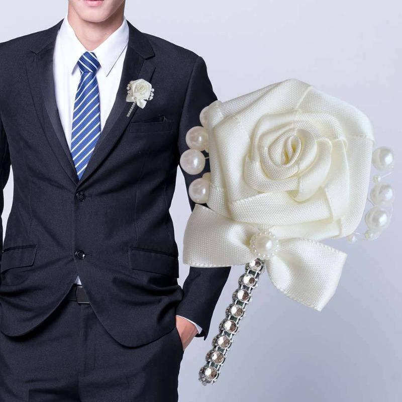 1Pc The Stylish Flower Shaped Brooch Is Studded with Pearls