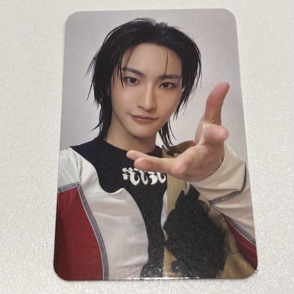 [USED] ATEEZ ANITEEZ TREASURE T-shirt bonus trading card Seonghwa