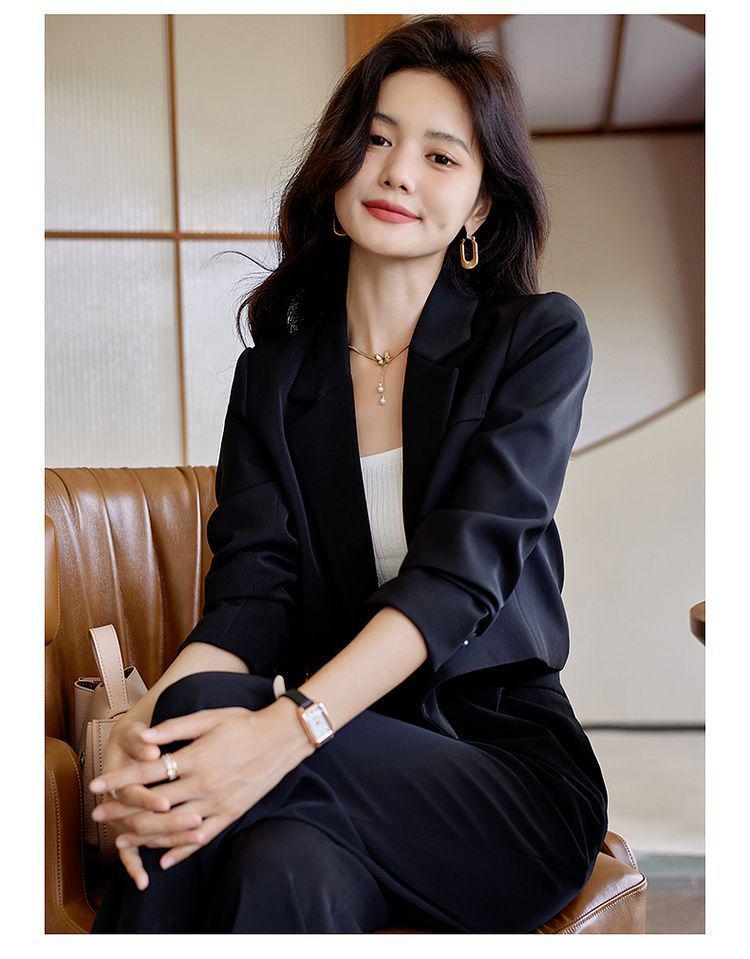 Women's 2026 Spring Short Suit Jacket: High-End, Casual, Petite Professional Wear Set