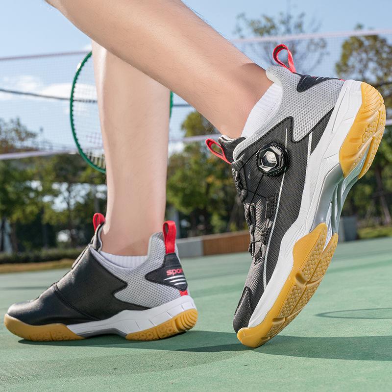 Male and Female Middle School Students Lightweight Badminton Shoes Casual and Comfortable Cushioning Rebound Light and Breathable Sports Shoes