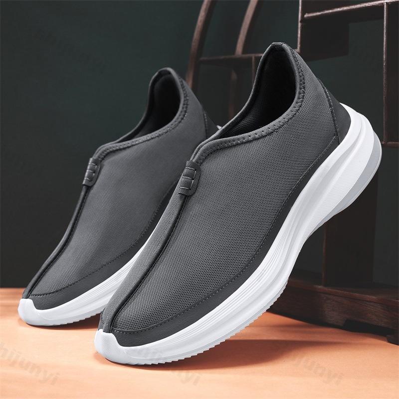 Fashion Men's Casual Shoes 2025 Summer New Style Fashion Trend Cloth Sport Leisure Slip On Canvas Shoes Comfortable Lightweight Sneakers