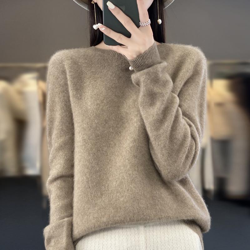 Women's Round Neck Wool Knit Sweater - Simple, Versatile, Long Sleeve Base Layer
