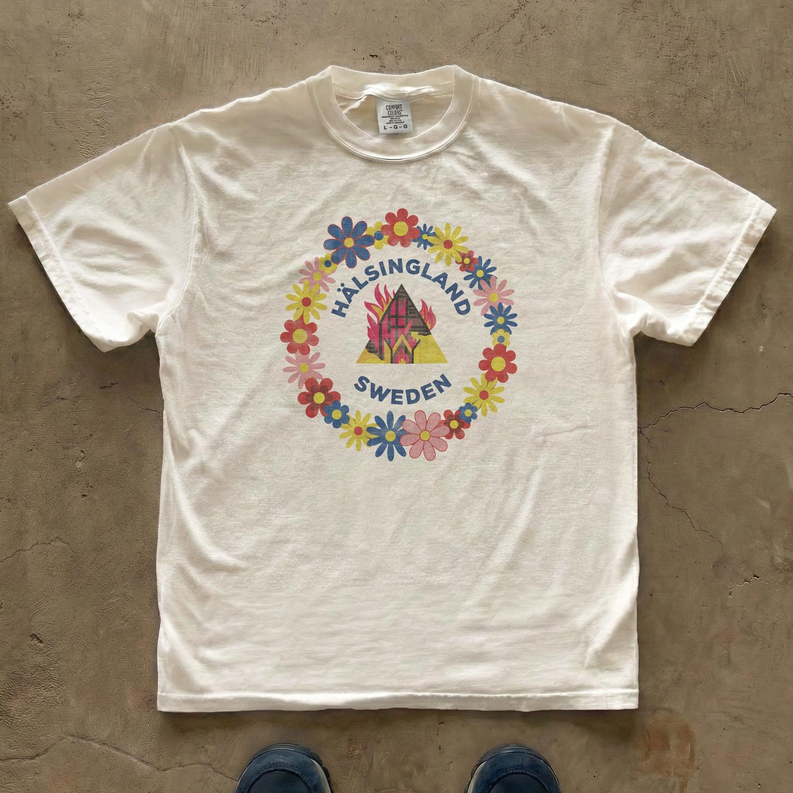 Folk Floral Burning Temple T-Shirt | Midsommar A24 Horror Movie Tee S