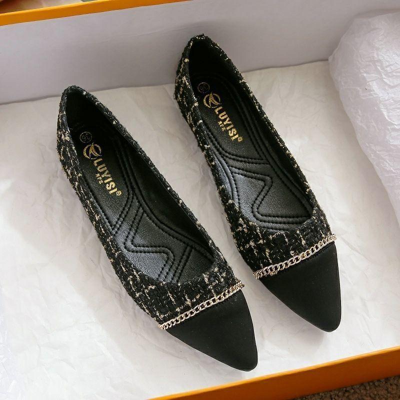

Temperament pointed single shoes women s spring and autumn versatile small fragrant soft-soled flat shoes light mouth color matching new metal buckle 40
