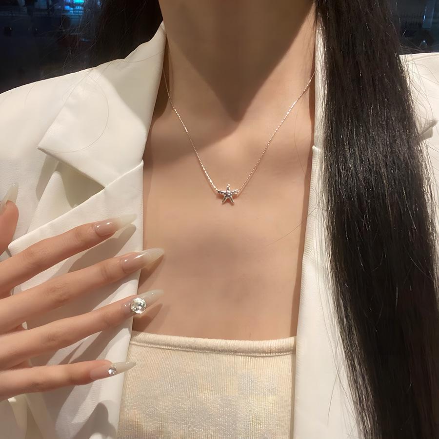 Sweet Starfish Charm Korean Necklace – Trendy Women's Clavicle Chain Fashion Accessory