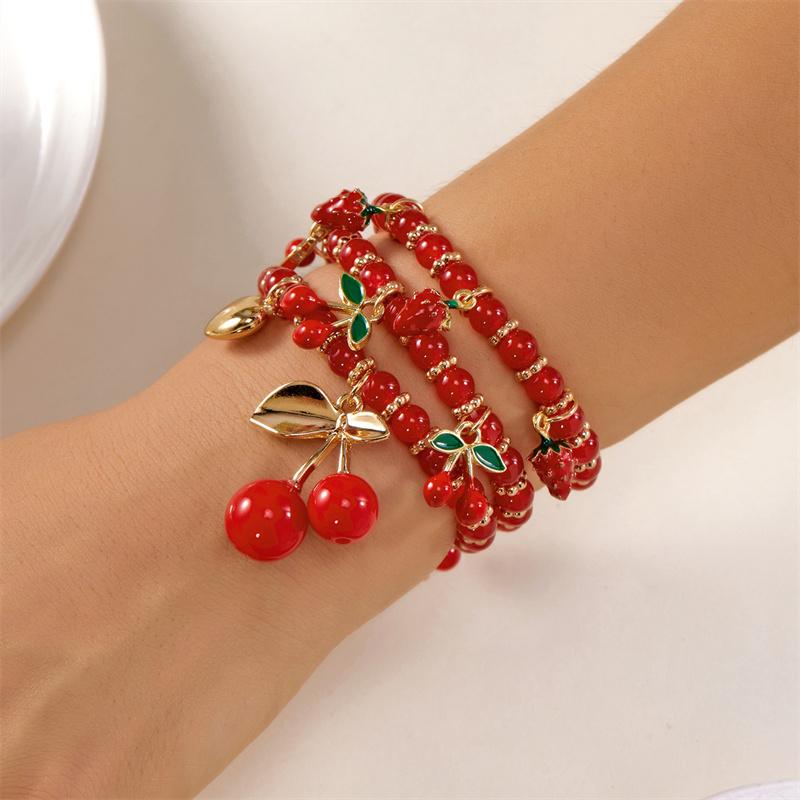 

Fashion Cherry Shape Heart Pendant Bracelets Set for Women Handmade Red Beads Strawberry Stacking Bracelets Party Jewelry Gift