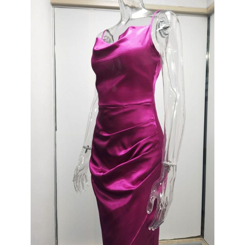 Sexy sexy saténové saténové ohlávkové šaty v nízkém střihu Úzké šaty bez zad