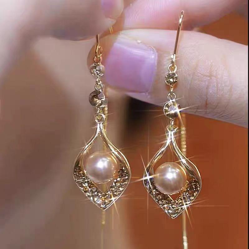 Temperament God Fashion Ear Buckles, Temperament Versatile Gold Earrings Rhombus Super Flash Earrings