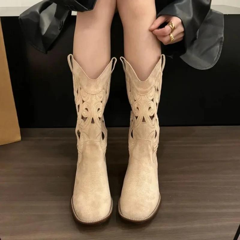 Women Boots Retro Suede Casual Boots Chunky Heels Cowboy Boot Classic Embroidery Western Boots for Women Hollow-out Design Boot