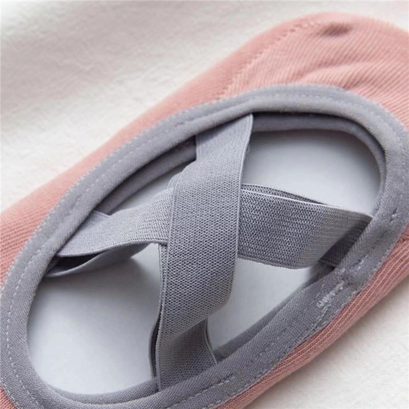 Women's Non-Slip Breathable Yoga & Pilates Socks - Shock-Absorbing & Sweat-Wicking for Dance & Sports