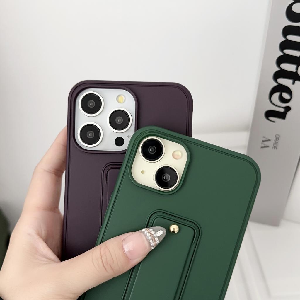 Applicable To iPhone17ProMax Creative Wristband Mobile Phone Case Apple 16Pro Matte 15 Anti-drop 14 Protective Case