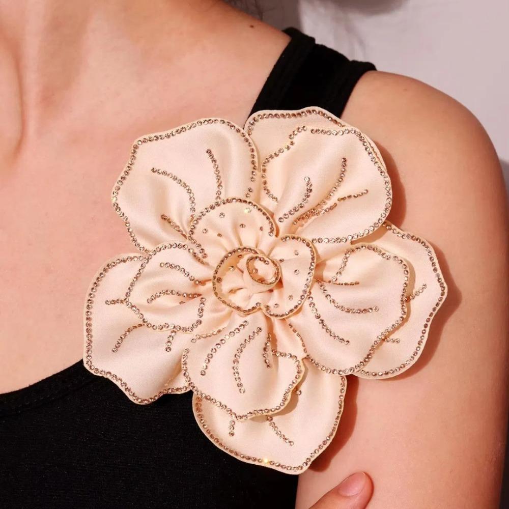 Zircon Fabric Flowers Brooch Metal Pin Wedding Jewelry New Skirt Shirt Decor