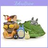 Mein Nachbar Totoro Zeichentrick Harzfigur mit grünem Blatt und blauem Katzenbus für Heimdeko Geschenk