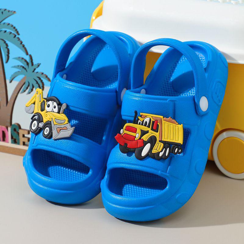 Kids' Military Style EVA Slippers: Boys' Summer Anti-slip, Anti-collision Indoor Sandals for Bathroom and Shower.