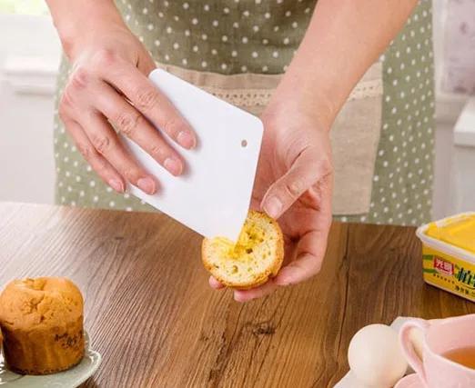 Multifunctional Dough Cutter DIY Baking Spatula Butter Knife Cake Scraper Christmas Cake Kitchen Supplies