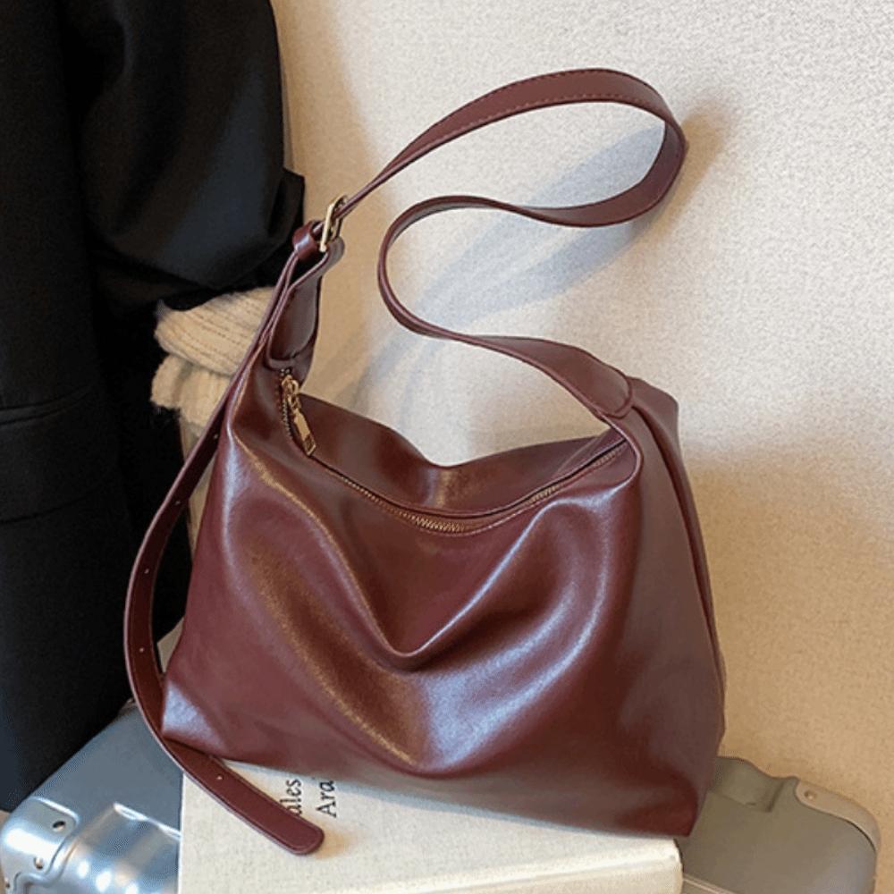 

Large Capacity Commuting Shoulder Bag Elegant Vintage Underarm Bag Soft Leather Tote Bag Lady