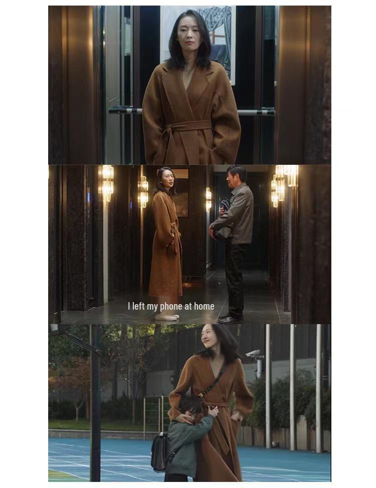 Max Family Style 2023 Women's Extra Long Wool Coat in New Water Ripple Design