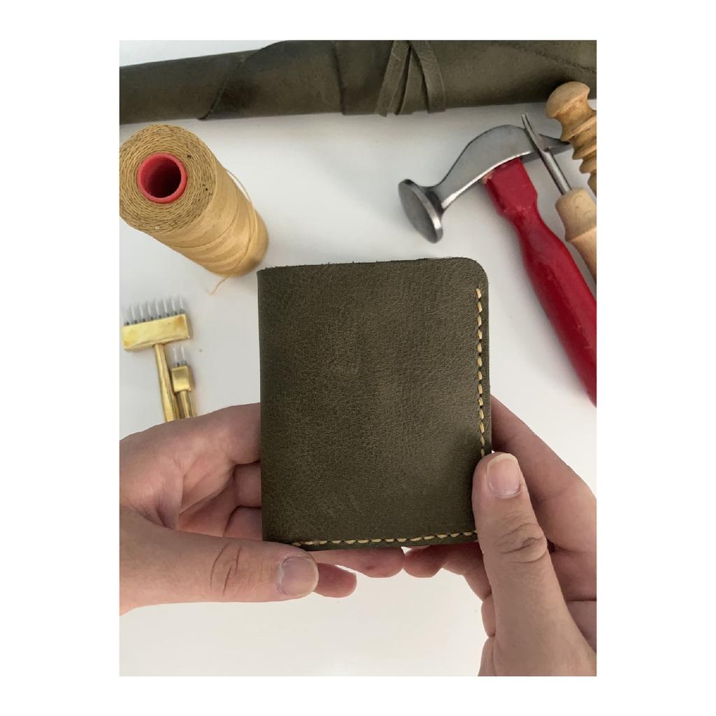 Echtleder-Geldbörse mit Karten- und Bargeldfach – personalisierter Namensdruck (SchlüsselanhängerGeschenk)