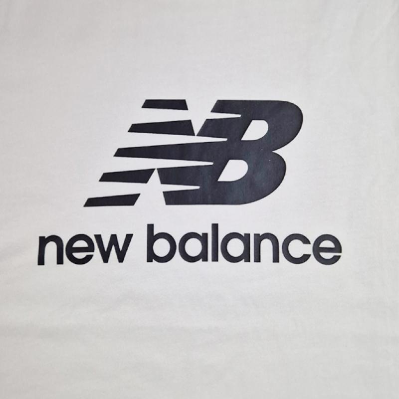 New Balance Tričko Essential Stacked Logo Nbned2s131 10