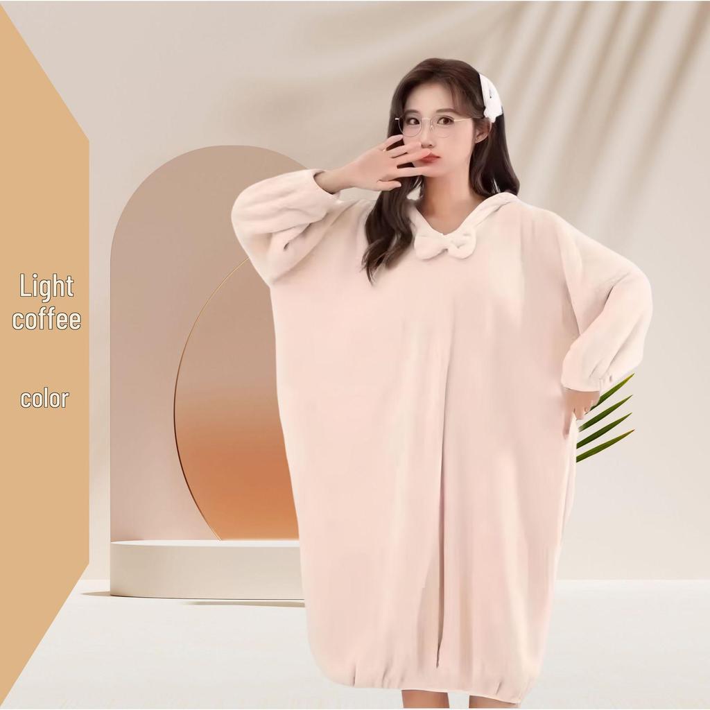 Women's Coral Fleece Hooded Bathrobe, Long Sleeve, Ultra-Absorbent and Thickened, Perfect for Home Use in Autumn and Winter