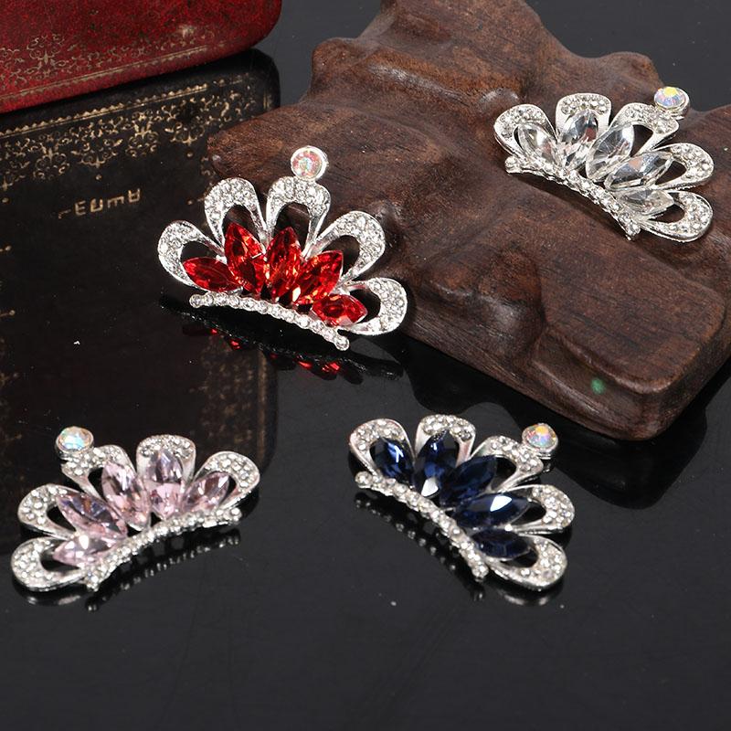 2018New 30Pcs Crystal Horse Eye Crown Rhinestone Buttons for DIY Accessoriess or DIY Phone Case Decoration BD50