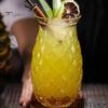 Cold And Hot Drink Glass Pineapple Embossed Cup, 480ml Juicer Tumbler for Drinks, Soda Retro Textured Water Coffee Home Bar, Vintage Gift Women