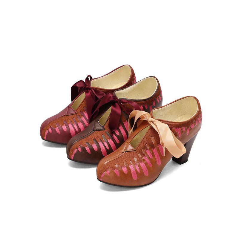 Women's high-heeled single shoes are comfortable and versatile thick-heeled large-size low-top shoes.