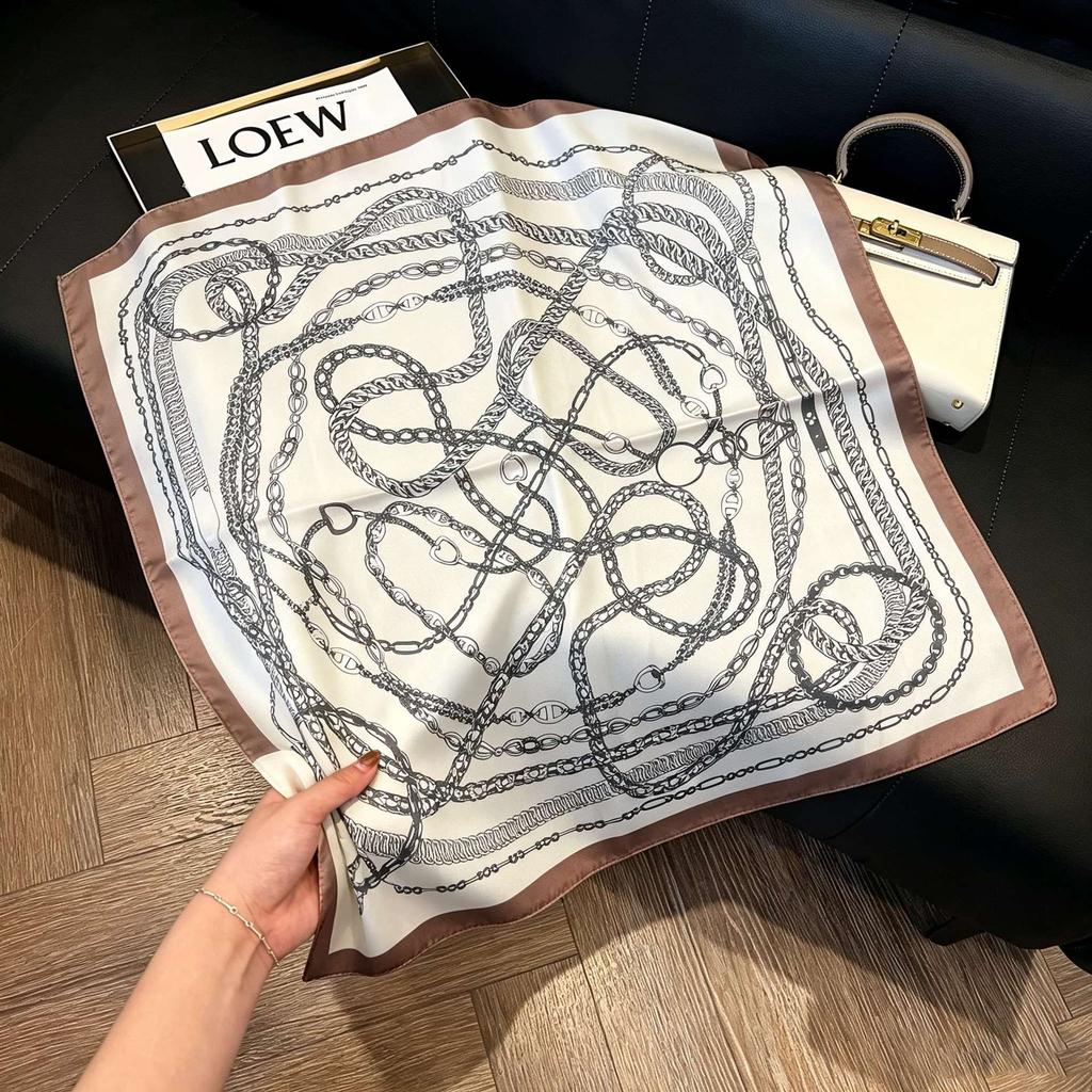 New old money wind chain neck scarf women's commuting versatile soft silk scarf neck protection shawl outer scarf
