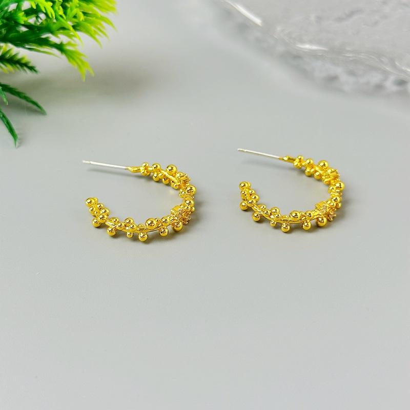 

Trendy Personalized Letter Stud Earrings, High-End Simple Earrings золотий