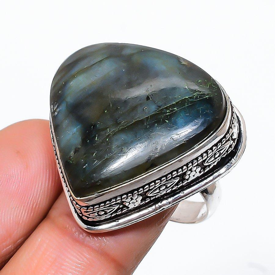 

Natural Labradorite Gemstone Handmade 925 Sterling Silver Ring Size 9.5 V3w19