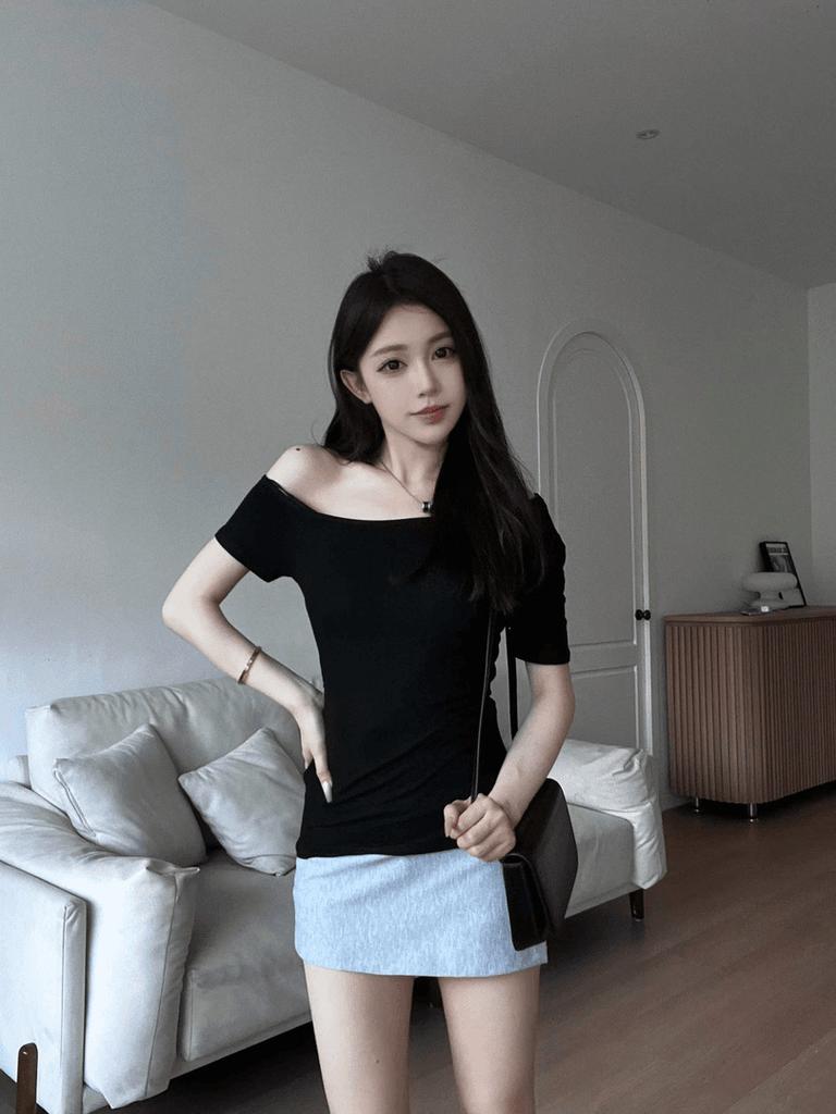 Human Cotton, Design Off-the-shoulder Top T-shirt, Careful Machine, One-word Shoulder Asymmetrical Slim-fitting and Thin Short-sleeved Bottoming Shirt