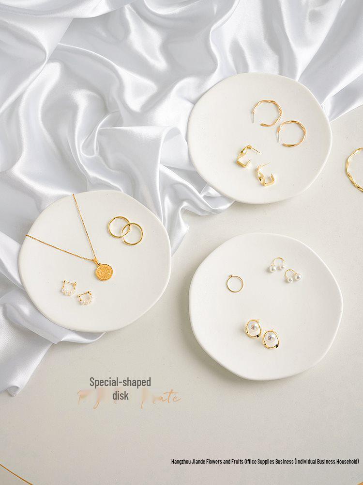Creative Gypsum Disc Jewelry Props for Photography and Decoration