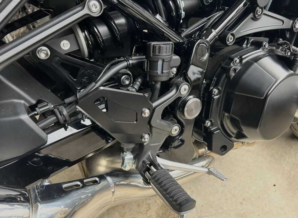 Heel Guard Black Aluminum CNC Heel Plate for F.F.P Z900RS