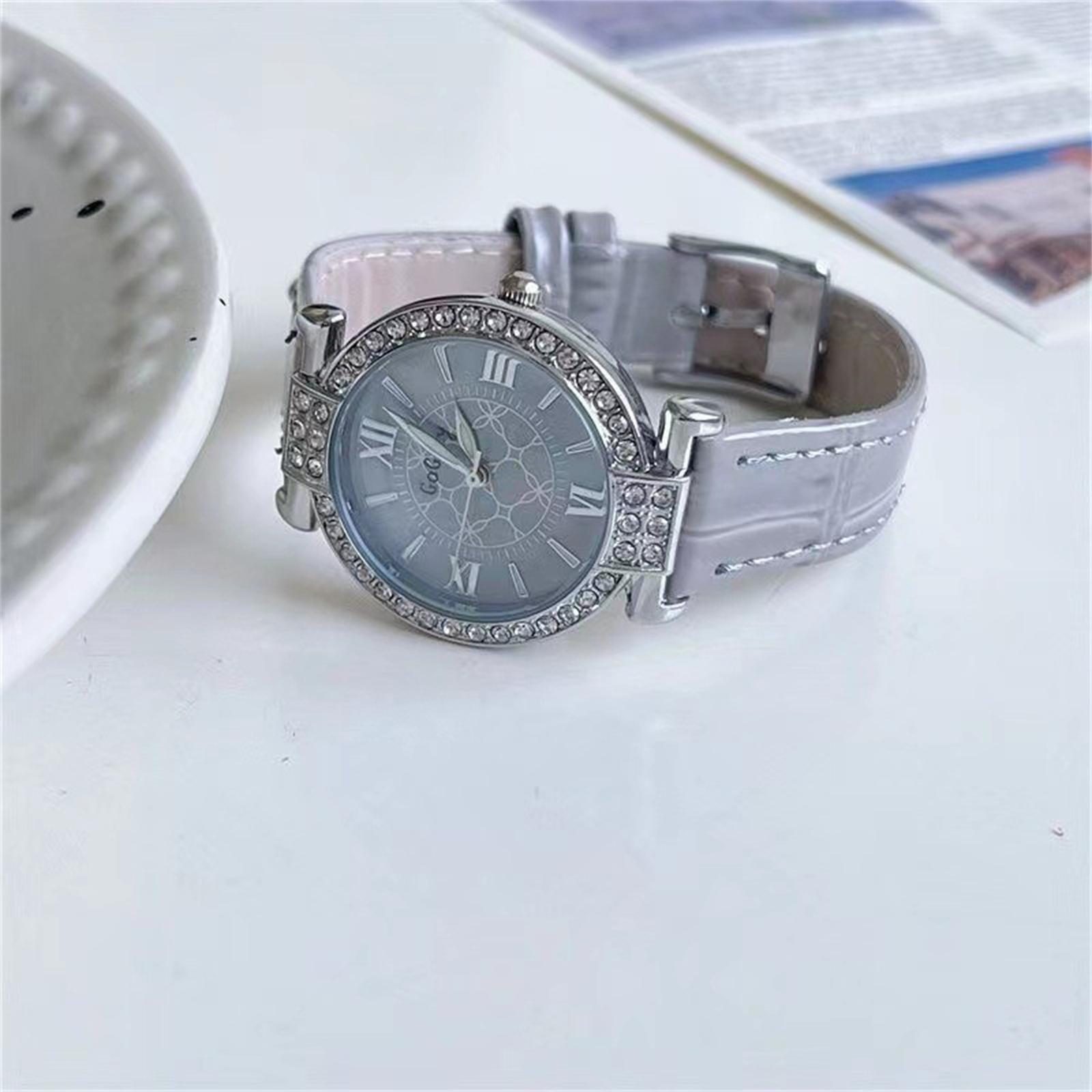 

Женские модные кожаные часы One Size