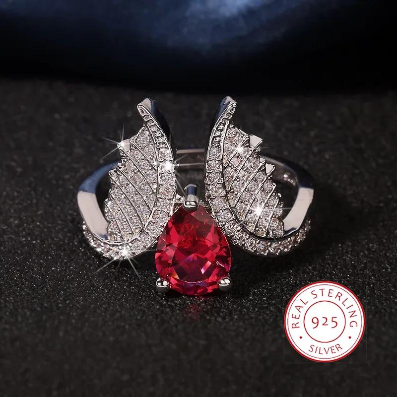 Micro Set Zircon Wing Shaped Red Zircon  Copper Color Rings Fashion Style Banquet Wedding Rings Women Rings Gift Girlfriend